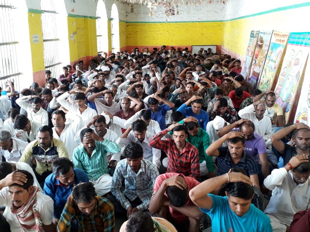 Rajgarh, m.p. :-class on Geeta gyan  in district jail.